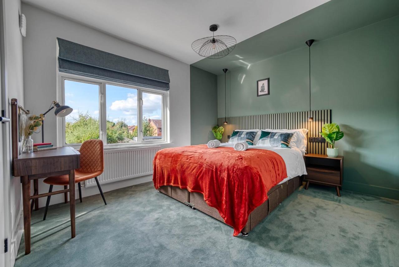 First Floor - Stylish 3 Bedroom * Southampton