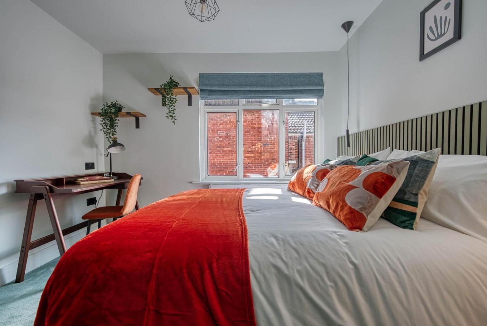 Apartment First Floor - Stylish 3 Bedroom Southampton